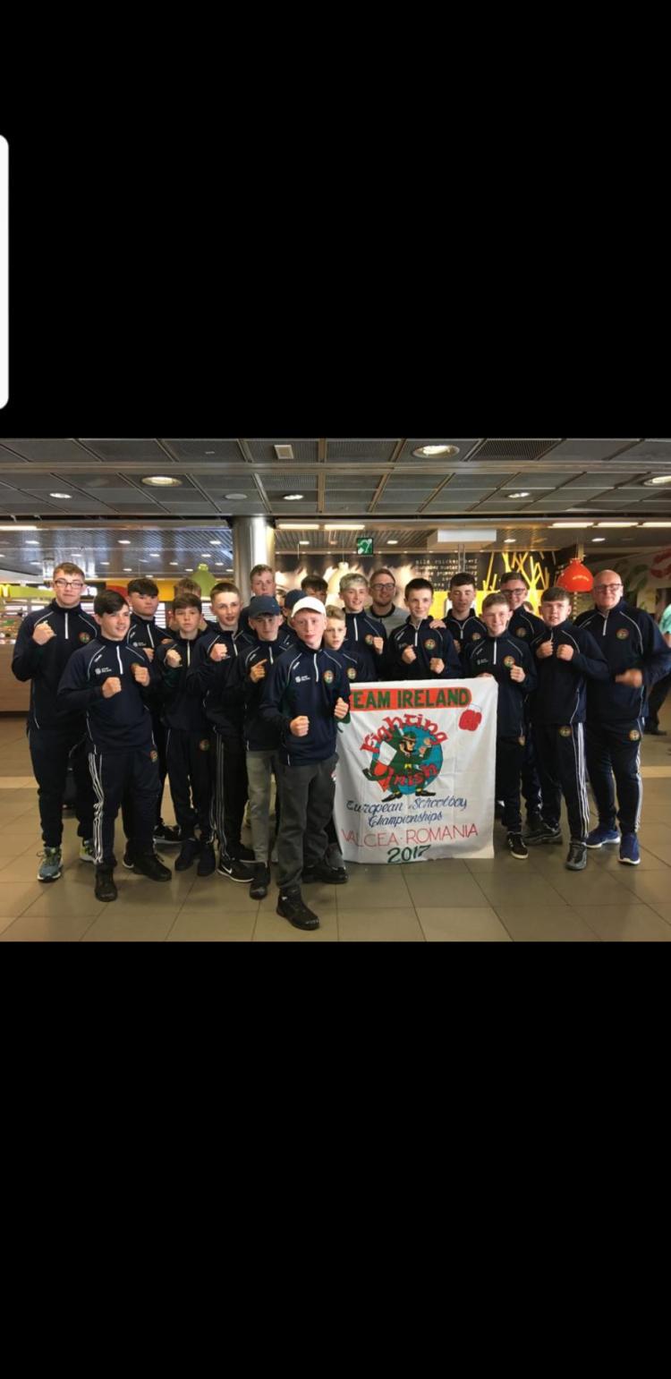 Edenderry's Darragh Farrell pictured with his Irish teammates ahead of the 2017 European Schoolboys Championships in Romania