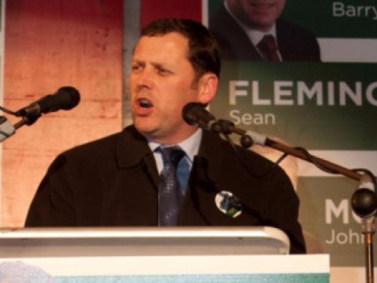 Cllr. Barry Cowen Chairman Offaly County Council steps into the Spotlight at the Ber Cowen Cumann rally in Clara, Co. Offaly. Ger Rogers/HR Photo.