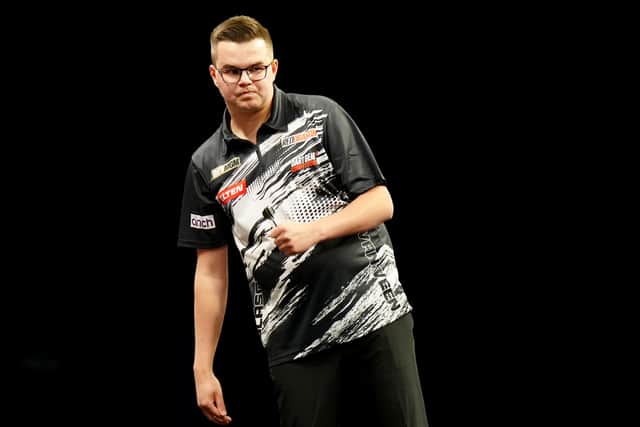 World Championship runner-up Gian van Veen also needed a deciding leg to get past Andrew Gilding 6-5, while Stephen Bunting saw off Niels Zonneveld 6-4 despite having missed 17 darts at doubles.