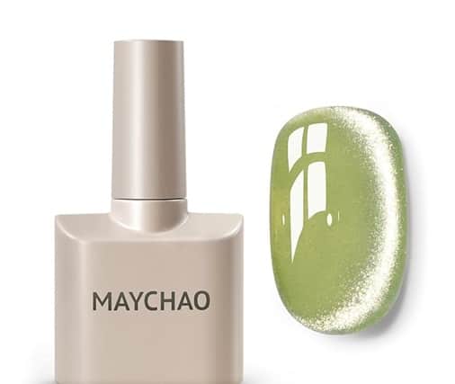 In terms of colours to go for, green remains one of the most trending choices this winter, with White noting that “a deep emerald green feels luxurious,” in this finish – à la a Ralph Lauren Christmas.