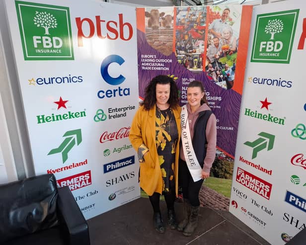 Anna Marie McHugh (left) welcomes Rose of Tralee Katelyn Cummins to the Ploughing