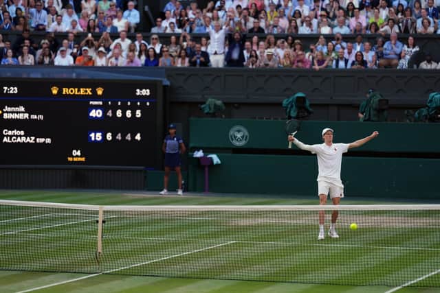 Final – Jannik Sinner beat Carlos Alcaraz 4-6 6-4 6-4 6-4