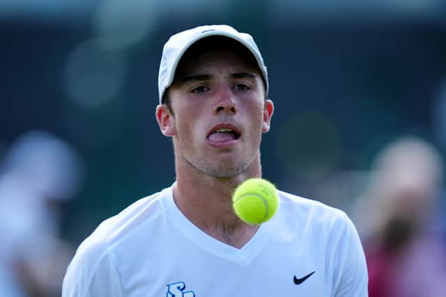 Oliver Tarvet, 21, WR 733