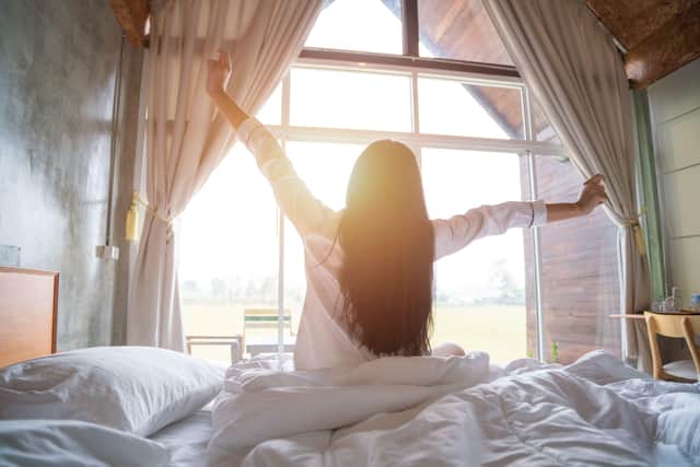 How does the shift to spring impact our sleep/wake patterns, and how does this influence productivity?