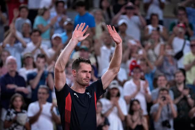 Murray bows out