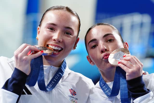 A tricky third round in the women’s 3m synchronised event saw the duo plummet down the scoreboard into sixth after scoring 63.90, but they quickly improved with the following dive, scoring 71.10 to claw their way back into fourth.