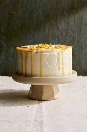 3x18cm cake tins, greased with coconut oil and lined (base and sides)