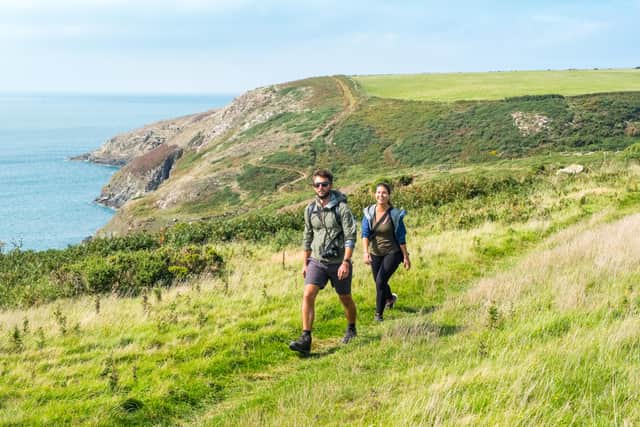 Doran added: “It is not worth risking your life. If you have children with you, make sure they’re aware of the risks too, and that they stay with your group well back from the water’s edge.