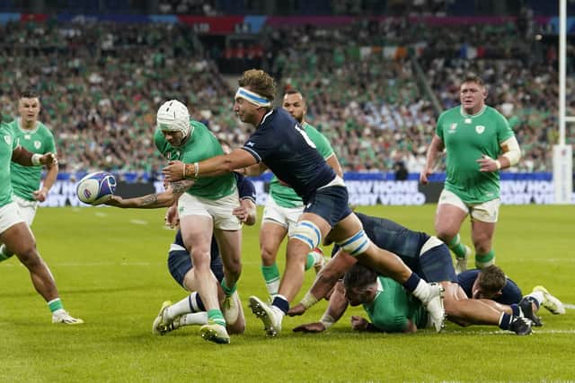 Lowe departed at half-time due to a bang in the eye after claiming the first of his side’s six tries in Paris.