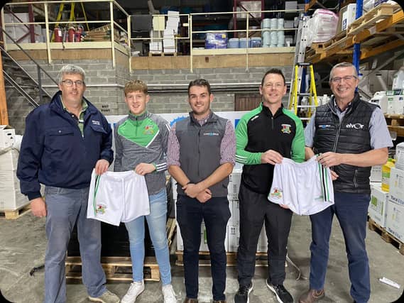 Ballyskenach-Killavilla receiving sponsorship for the JFC "C" final
