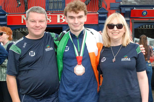 PICTURES: Roscrea Homecoming for local MMA heroes