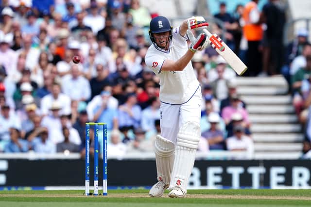 Ben Duckett had played his shots and hit seven boundaries on his way to 42 before Mitchell Starc claimed a semblance of revenge by snarling a faint edge, having seen his first two overs go for 22 runs.