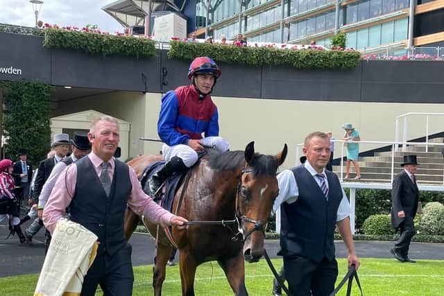 Wayne Lordan was the man on board and he was never far from the early pace, set by Frankie Dettori on the favourite Covey.