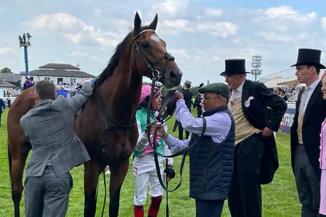 Still he held the mantle of ‘housewives’ favourite’, and Arrest was duly the 4-1 favourite on the back of Dettori’s Coronation Cup/Oaks double the previous afternoon.