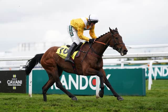 Apple Away blossoms against the boys at Aintree