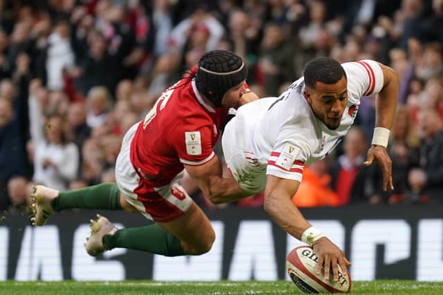 England came under immediate pressure when skipper Farrell had an attempted defensive clearance charged down by Wales number eight Taulupe Faletau, but the visitors cleared before their opponents could arrive in sufficient numbers.