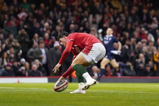 Farrell drifted a long-range penalty wide eight minutes before half-time, but England continued to dominate territory as Wales huffed and puffed, although creating nothing in terms of a clear-cut attacking chance.