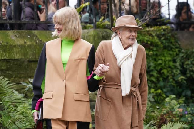 Presenter Jonathan Ross opted for a black trench coat and blue jumper, Primal Scream frontman Bobby Gillespie wore a classic black suit, as did fashion designer Erdem Moralioglu and Babs actress Jaime Winstone donned a black fitted dress paired with black lace-up platforms.