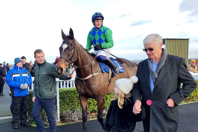 Other Closutton inmates in the mix include former Supreme Novices’ Hurdle winner Appreciate It, El Fabiolo, Flame Bearer and Saint Roi – who was the best part of 10 lengths clear of the reopposing Fil Dor when scooping Grade One honours over track and trip in December.