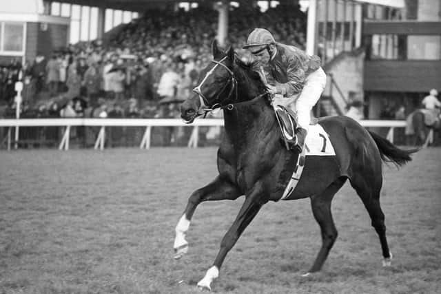 On Gerald’s retirement, his indentures were transferred to brother Sam, who had already established a great reputation as a trainer of boys as well as horses and owners.