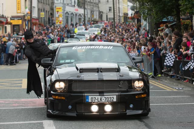 Batman and Cannonball arriving to Tullamore the last time Cannonball finished in the town.
