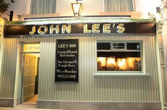 John Lee's bar in Tullamore wil host the duo