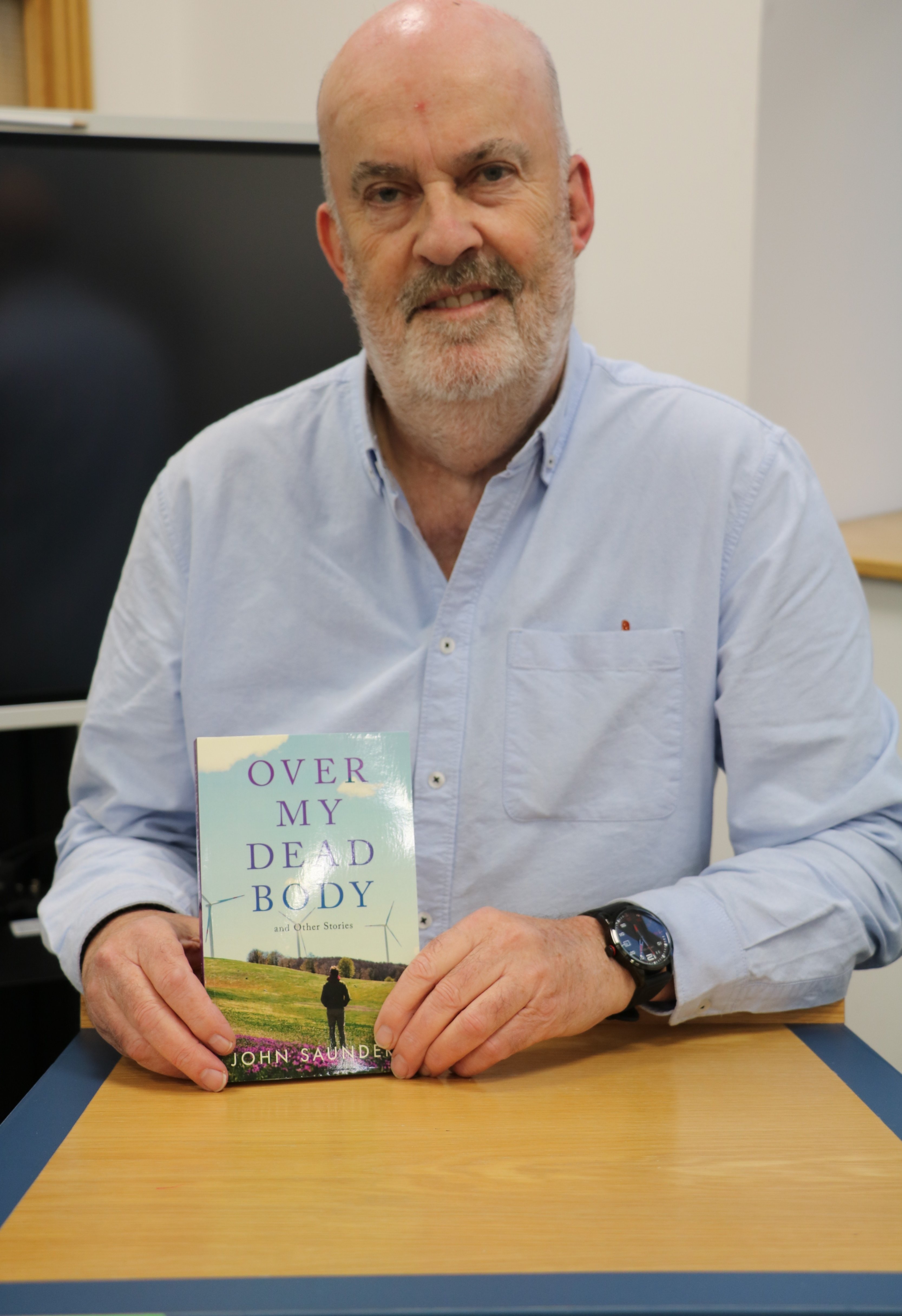 Tullamore author launches book of short stories to wide acclaim