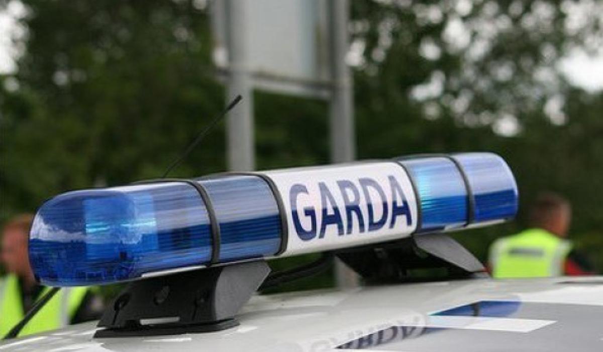 Jewellery and cash stolen in Banagher and Shinrone burglaries