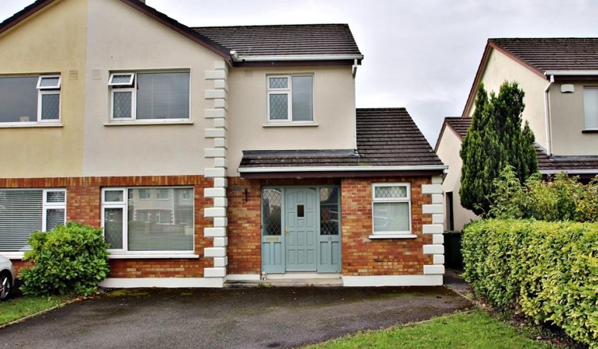 PROPERTY WATCH 5 houses for sale for under €250,000 in Offaly 3