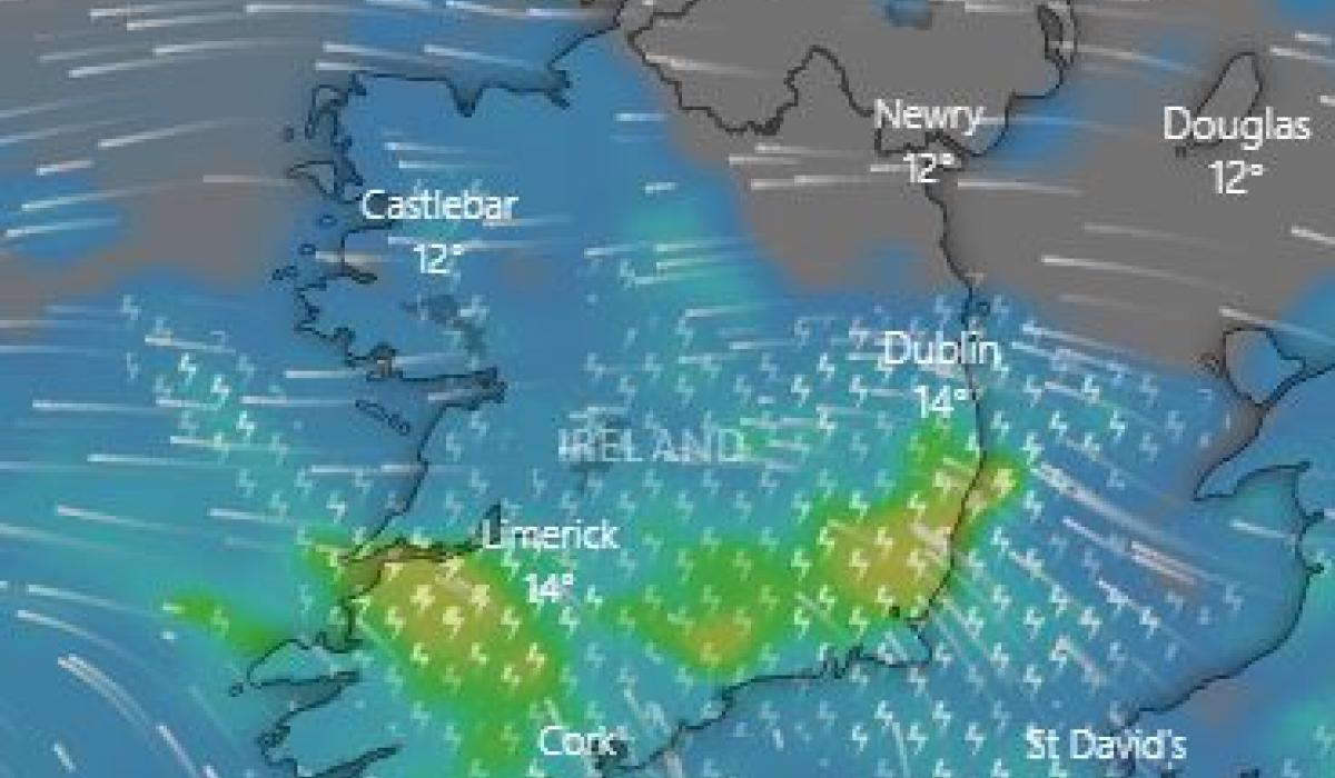 WATCH LIVE Track thunderstorms as intense lightning strikes forecast