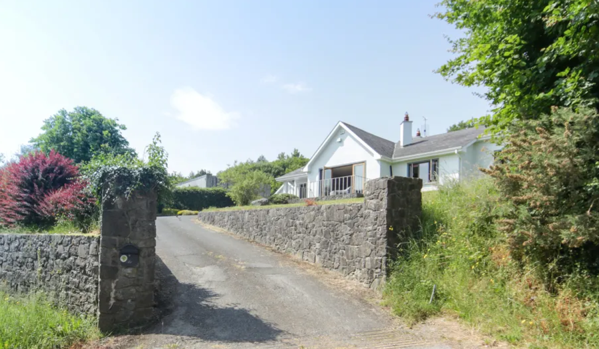 PROPERTY Hillside modern home in the Midlands in stunning location is