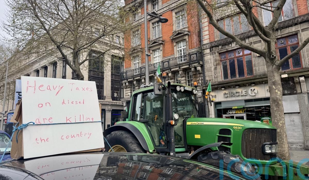 Price of fuel ‘costing lives’, say protesters causing gridlock in Dublin