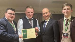 Major award presented to Offaly Ógra Fianna Fail by An Taoiseach