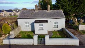 PICTURES: Quaint  cottage in the Midlands 'ripe for renovation' hits the market with big surprise