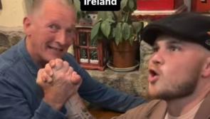 Country superstar hails Offaly man's pub 'best' and sings with hit Tullamore band