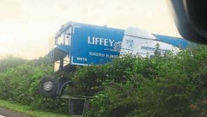 Section of M7 motorway closed after truck jackknifes