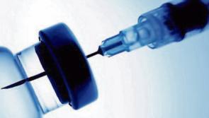 Offaly TD signs #bestshot petition  backing local pharmacists to deliver the Covid-19 vaccines 