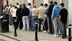 Number signing on in Offaly falls by 1,200 in one year