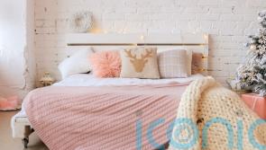 How to get your guest room ready for Christmas, according to the professionals