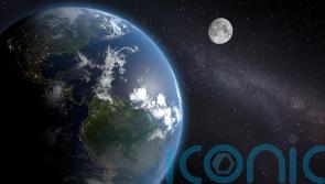 ‘City killer’ asteroid to pass between Earth and moon’s orbit