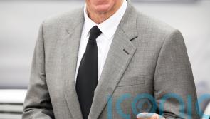Gary Lineker leads tributes to ‘England’s greatest ever’ Sir Bobby Charlton