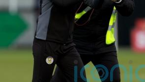 St Mirren close in on European place with victory at Dundee