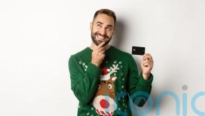 8 ways to be savvy with your spending this Christmas