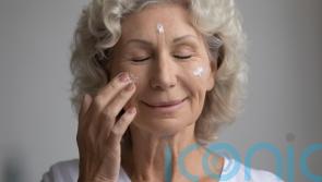 7 ways to stop your make-up creasing