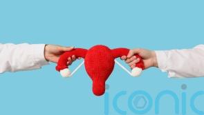 What are the early signs of womb cancer and how is it treated?