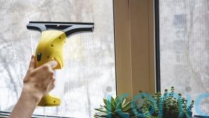 How to treat window condensation with the switch in seasons