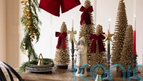 10 ways to delight with shimmery decos and festive touches