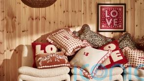 9 whimsical ways to add an air romance into your home