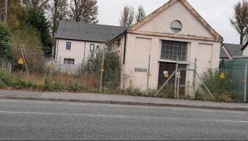 The ESB substation on the Daingean Road is somewhat an eyesore in Tullamore