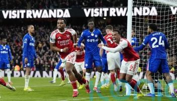 Jurrien Timber hands Arsenal crucial win over 10-man Chelsea